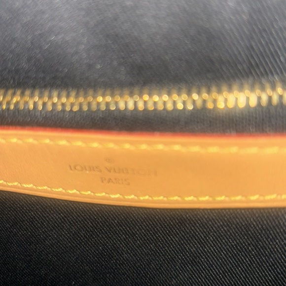 Authentic Diane Louis Vuitton Bag - Picture 5 of 7